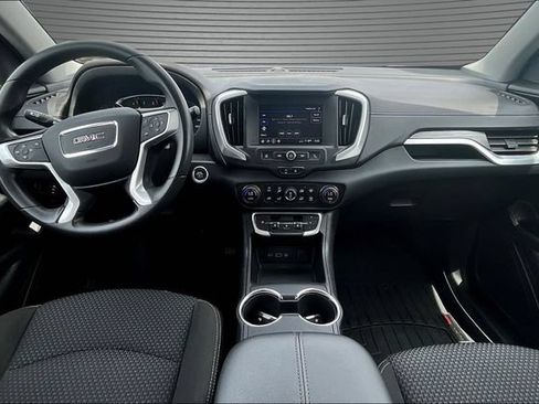 Used 2023 GMC Terrain SLE w/ Driver Convenience Package FWD image 7