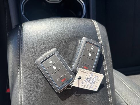 Certified 2024 Jeep Grand Cherokee L Laredo image 24