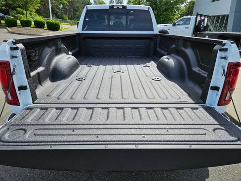 New 2026 RAM 3500 Limited AWD/4WD image 13