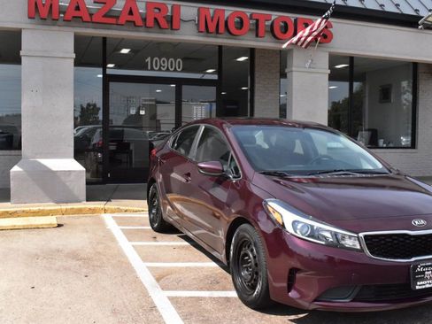 Used 2018 Kia Forte LX image 9