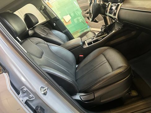 Used 2022 Kia Sorento S w/ Panoramic Sunroof Package AWD/4WD image 33