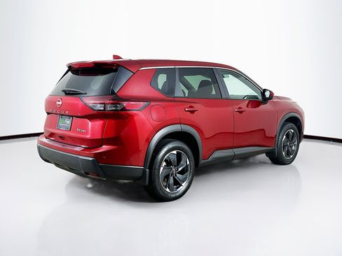 Used 2024 Nissan Rogue SV AWD/4WD image 9