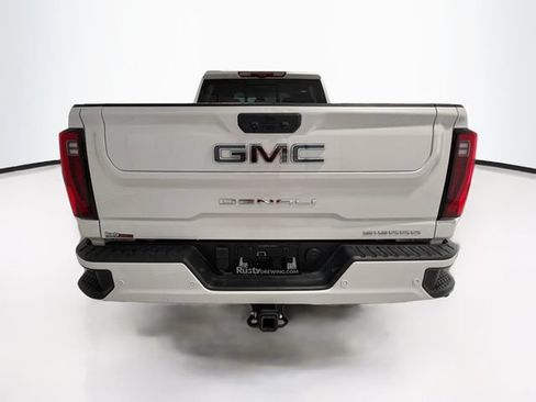 Certified 2024 GMC Sierra 2500 Denali Ultimate AWD/4WD image 6
