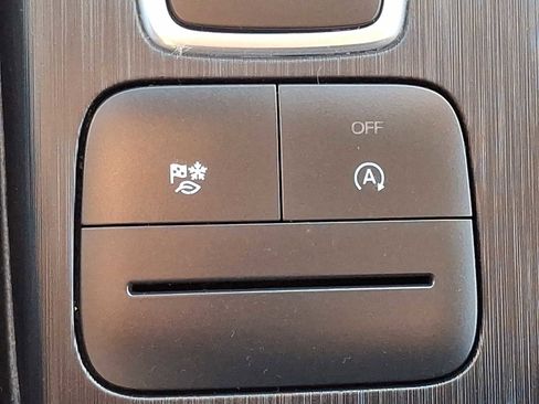 Used 2022 Ford Escape SE w/ Cold Weather Package image 24