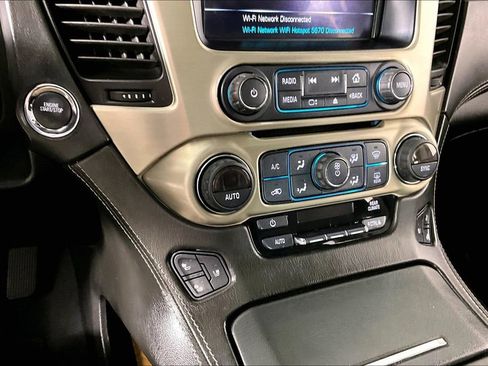 Certified 2019 GMC Yukon Denali w/ Denali Ultimate Package AWD/4WD image 14
