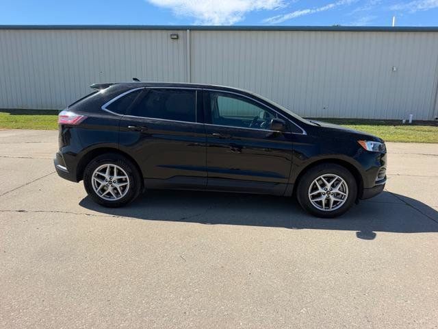 Used 2024 Ford Edge SEL AWD/4WD image 2