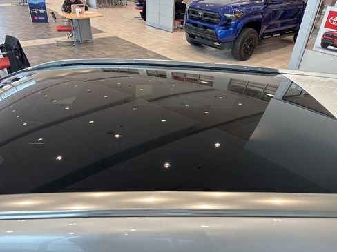 New 2025 Toyota Crown Signia Limited w/ Advanced Technology Package image 22