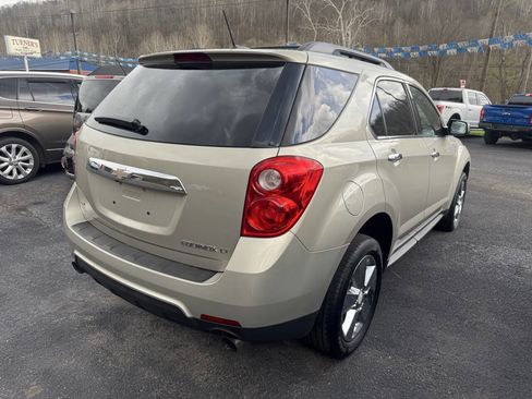 Used 2015 Chevrolet Equinox LT w/ Chrome Appearance Package image 2