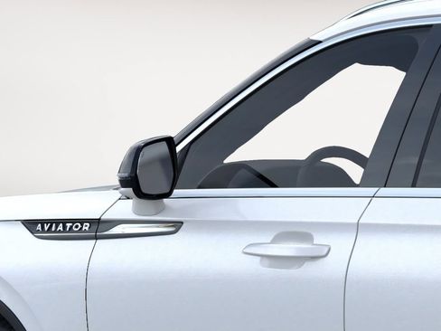 New 2026 Lincoln Aviator AWD image 20