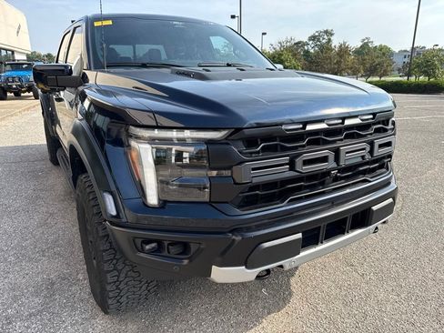 Used 2025 Ford F150 Raptor AWD/4WD image 17