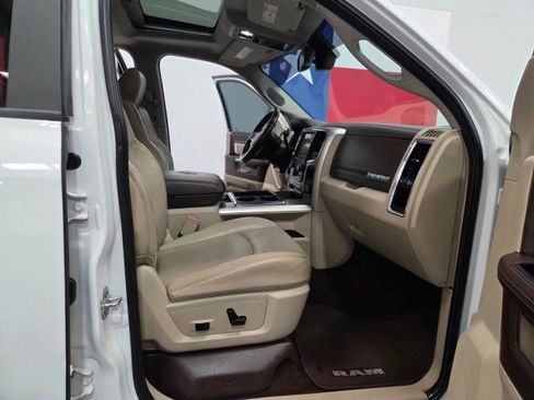 Used 2015 RAM 3500 Laramie image 70