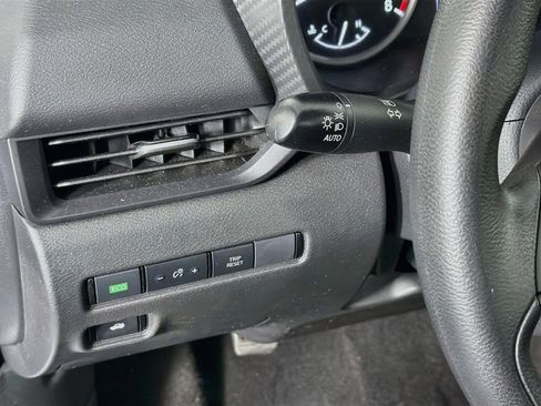 Used 2025 Nissan Sentra S FWD image 17
