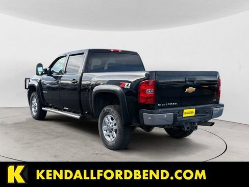 Used 2014 Chevrolet Silverado 2500 LTZ w/ LTZ Plus Package AWD/4WD image 3