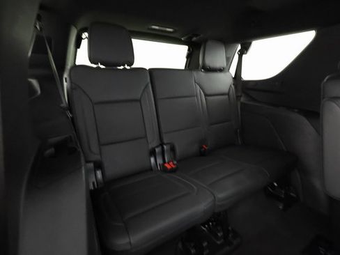 Certified 2025 GMC Yukon Denali image 24