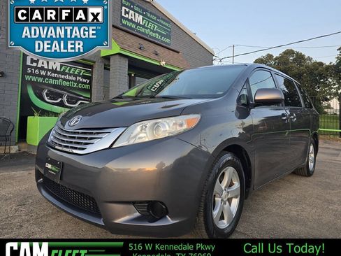 Used 2012 Toyota Sienna LE FWD image 1