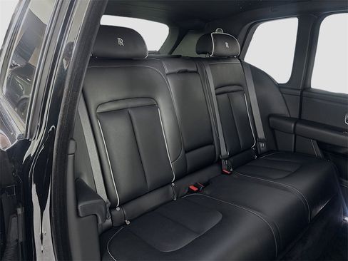 Used 2024 Rolls-Royce Cullinan image 29