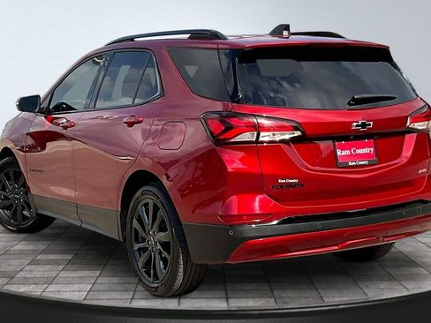 Used 2024 Chevrolet Equinox RS FWD image 5