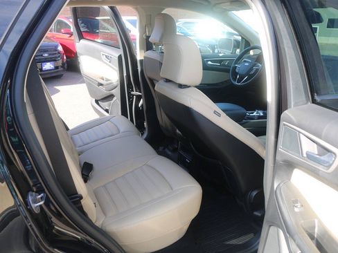 Certified 2024 Ford Edge SEL w/ Convenience Package AWD/4WD image 13