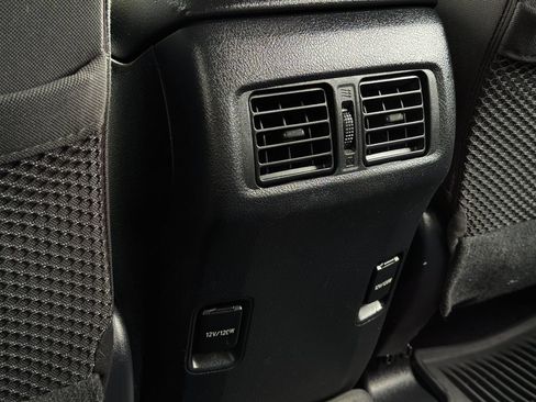 Used 2018 Toyota 4Runner SR5 AWD/4WD image 25