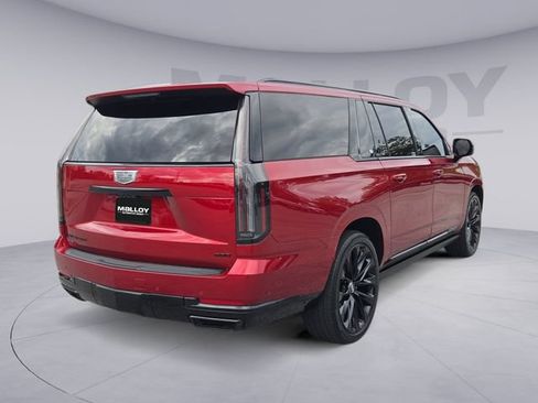Certified 2026 Cadillac Escalade ESV Platinum Sport w/ LPO, ONYX Package AWD/4WD image 5