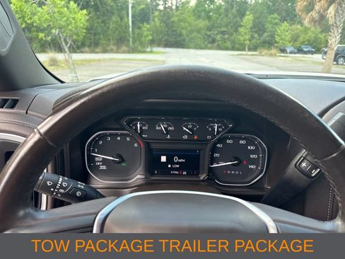 Used 2021 GMC Sierra 1500 SLT w/ SLT Premium Plus Package AWD/4WD image 9