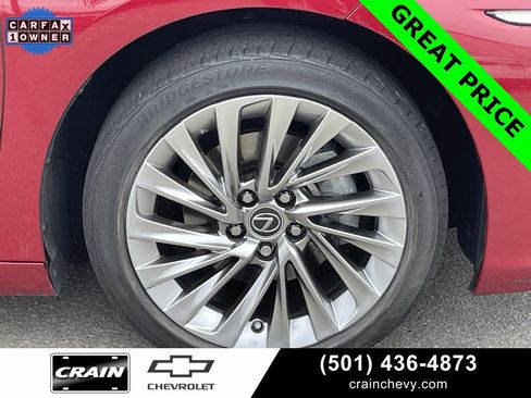 Used 2022 Lexus ES 300h Ultra Luxury image 32