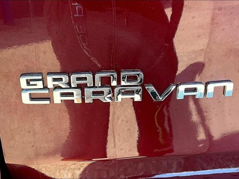 Used 2017 Dodge Grand Caravan SE w/ Power Window Group FWD image 23