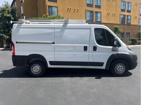 Used 2022 RAM ProMaster 2500 FWD image 6