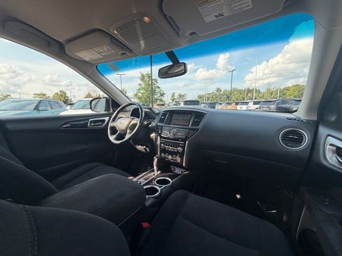 Used 2015 Nissan Pathfinder SV w/ Trailer Tow Package AWD/4WD image 11