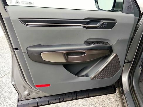 Used 2024 Kia EV9 Light Long Range RWD image 10