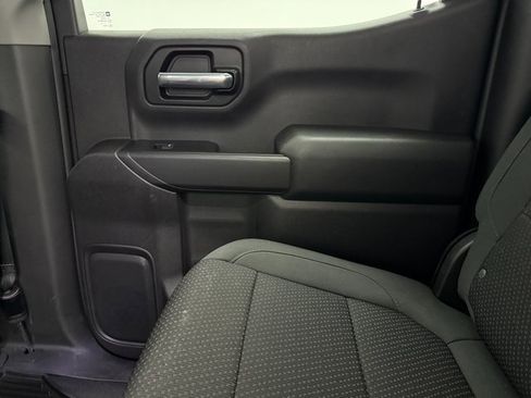 Used 2020 Chevrolet Silverado 1500 Custom w/ Custom Value Package image 32