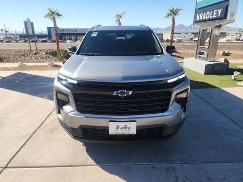 New 2026 Chevrolet Traverse LT w/ Midnight/Sport Edition image 9