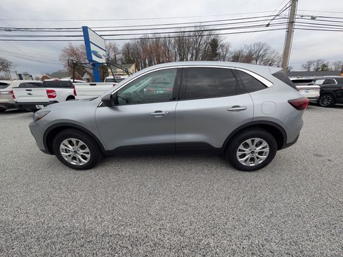 Certified 2023 Ford Escape Active image 3