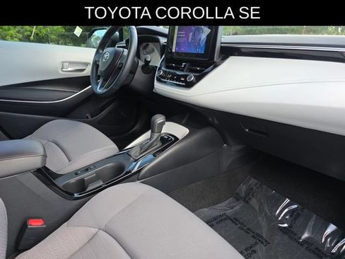 Used 2024 Toyota Corolla SE FWD image 9