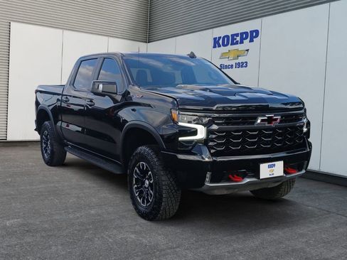 Used 2025 Chevrolet Silverado 1500 ZR2 w/ Technology Package image 7