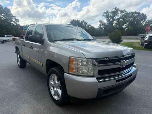 Used 2009 Chevrolet Silverado 1500 LT w/ All Star Package RWD image 3