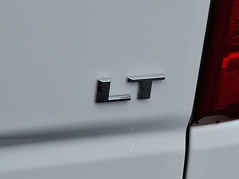 Certified 2025 Chevrolet Silverado 1500 LT image 26