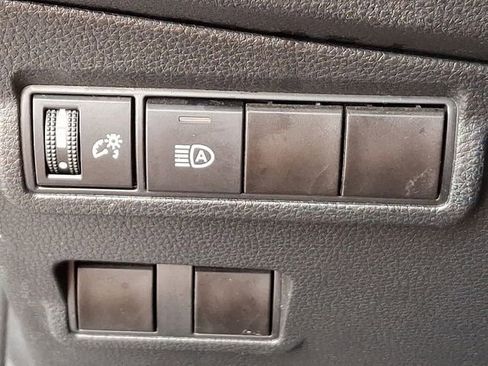 Used 2024 Toyota Corolla Cross LE image 26