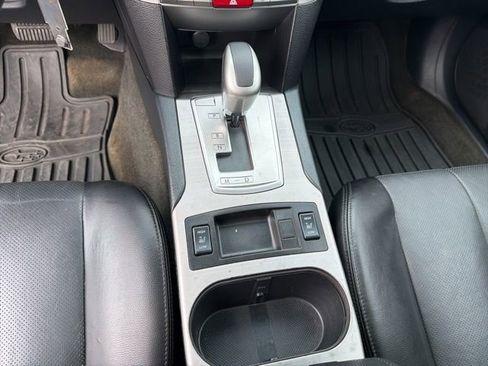 Used 2012 Subaru Outback 2.5i Limited w/ Moonroof Pkg image 24