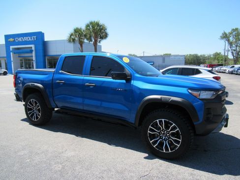 Used 2023 Chevrolet Colorado Trail Boss w/ LPO, Dark Essentials Package AWD/4WD image 5