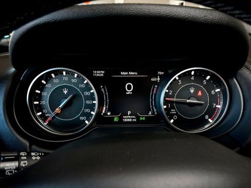 Used 2022 Maserati Levante GT image 41