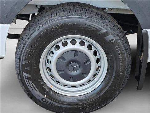 New 2026 Mercedes-Benz Sprinter 2500 image 10
