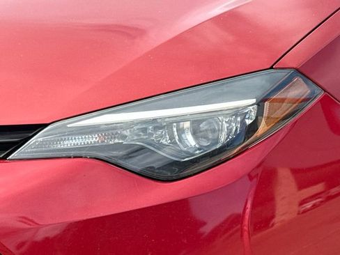 Used 2019 Toyota Corolla LE image 4