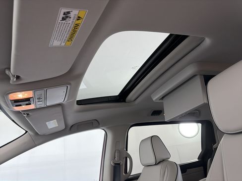 Used 2025 Honda Odyssey Touring image 20