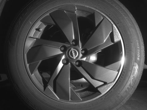 Used 2025 Nissan Rogue SV image 14