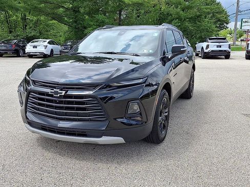 Used 2022 Chevrolet Blazer LT w/ Sound & Technology Package AWD/4WD image 3
