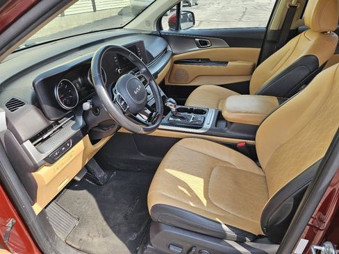 Used 2022 Kia Carnival LX FWD image 13