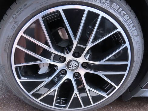 Used 2020 Porsche Taycan Turbo image 17