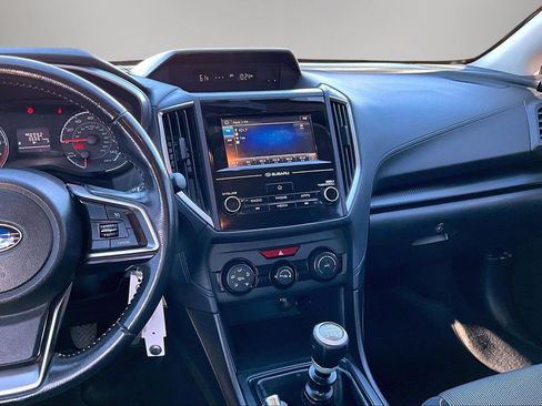 Used 2018 Subaru Crosstrek 2.0i Premium image 9