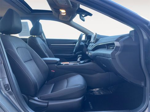 Used 2022 Nissan Altima 2.5 SV w/ SV Premium Package image 15